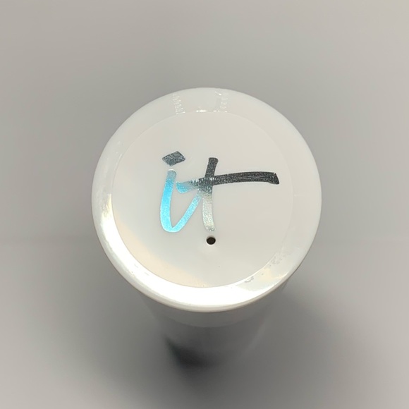 It Cosmetics LTE Star Foundation Brush - Picture 7 of 8